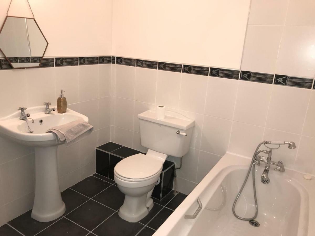 הוילה Ballyfarnon Kilronan 4 Bed House On Castle Grounds מראה חיצוני תמונה